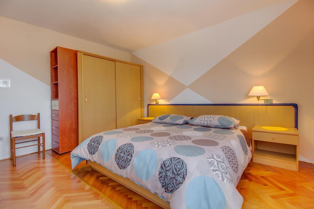 Apartments Petra Mali Lošinj Extérieur photo